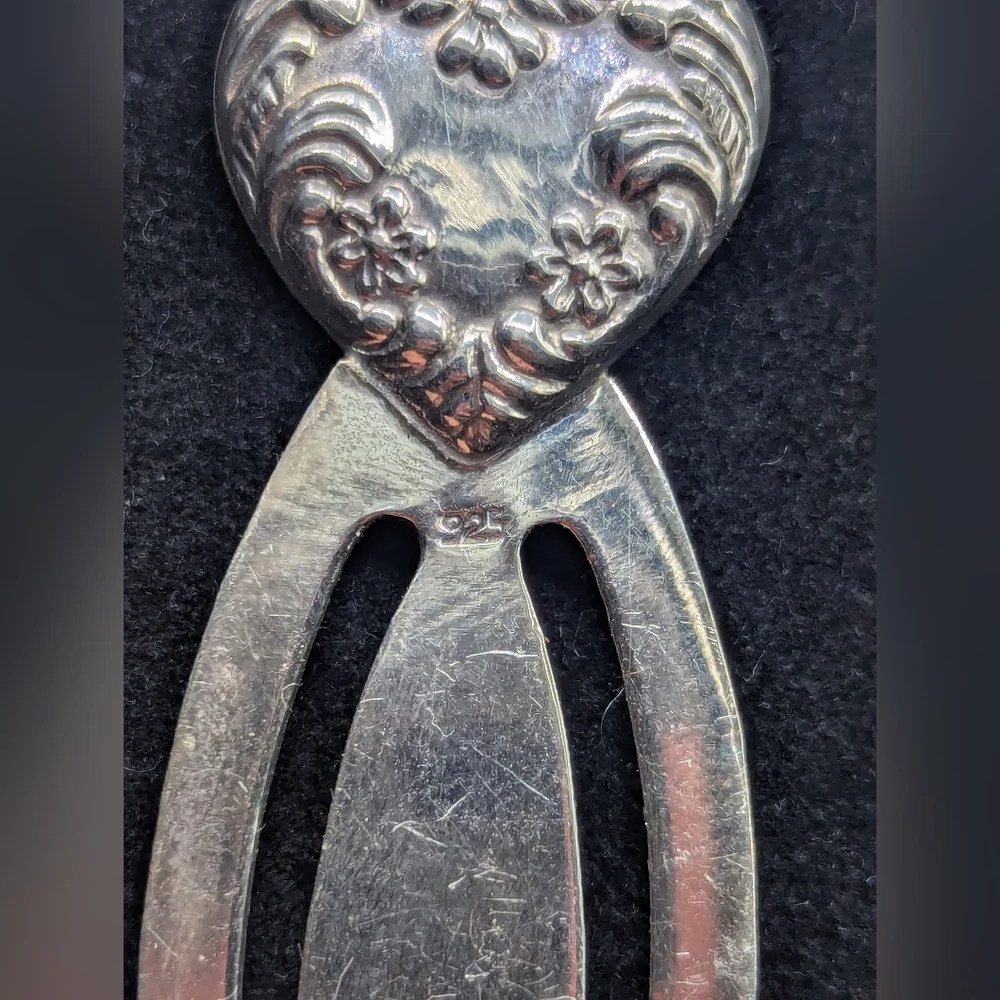 Art Nouveau Sterling Silver Ornate Repousse Heart Bookmark - Book Lovers Gift